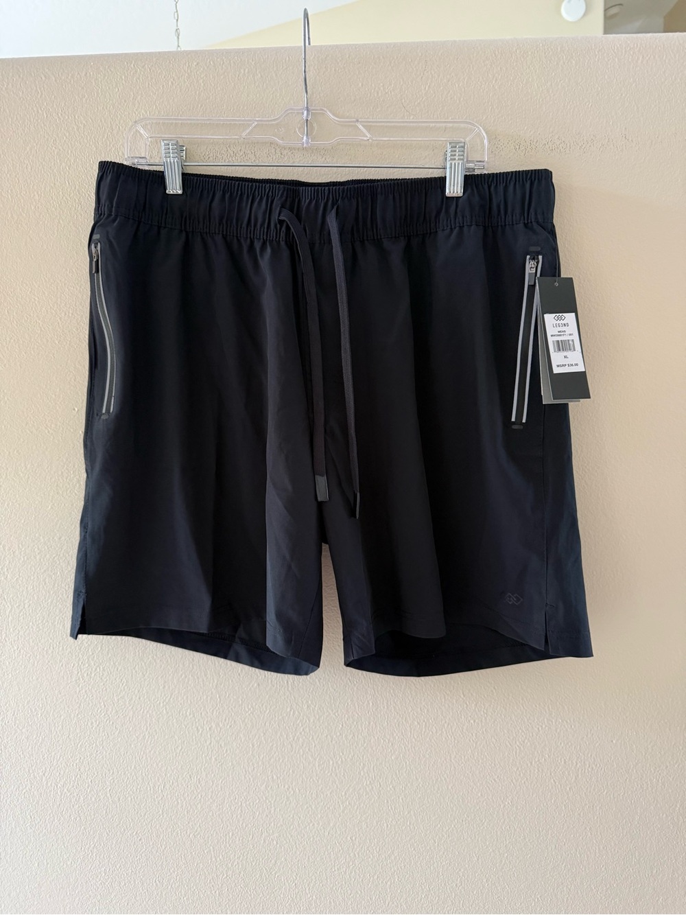 Leg3Nd Men's Black Athletic Performance Shorts with Zipper Pockets NEW 7”